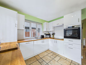 Photo 5- click for photo gallery